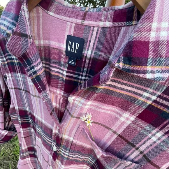 GAP Tops - Women's GAP Medium Purple Plaid Long Sleeve Button Down Flannel Shirt
